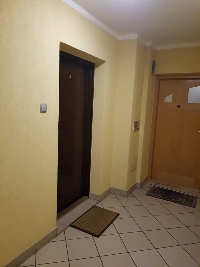 Pod Jasna Gora - 3 *